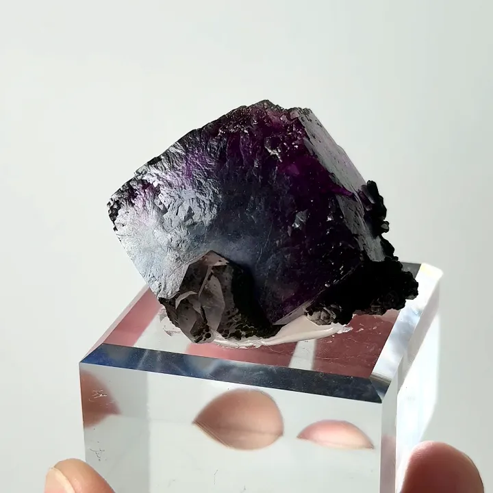 Natural Purple Fluorite and Quartz, Mineral Specimen:Yaogangxian,Hunan (40*35*30MM) image