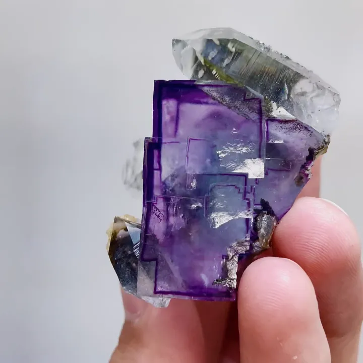 Natural Purple Fluorite and Quartz, Mineral Specimen:Yaogangxian,Hunan (40*50*35MM) - image 3