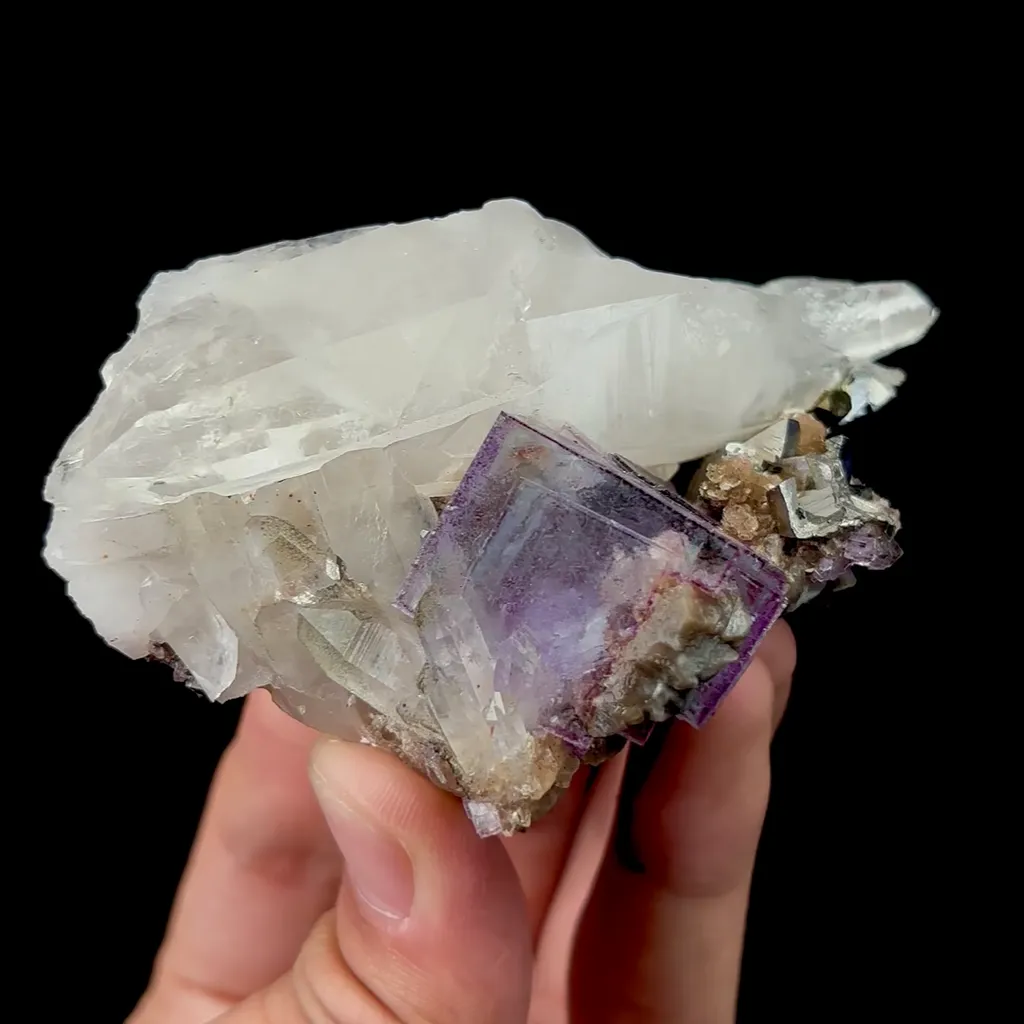Natural Purple Fluorite and Quartz, Mineral Specimen:Yaogangxian,Hunan (85*45*55MM) image