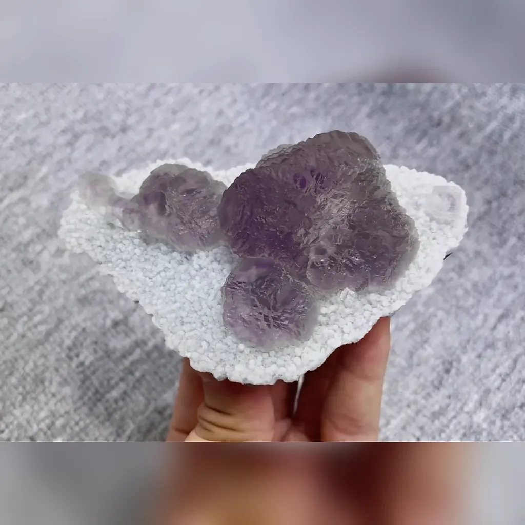 Natural Purple Fluorite and Quartz Symbiosis comes from Fujian,China 115*70*40MM - image 4