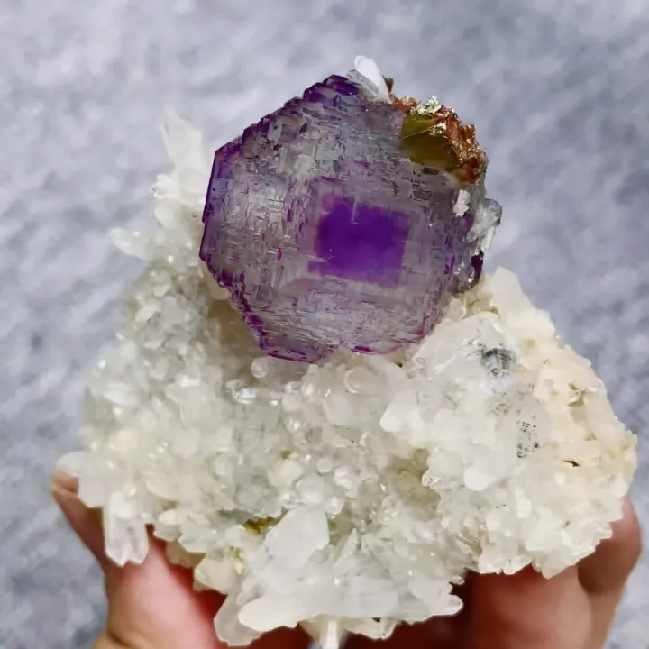 Natural Purple Fluorite and Quartz Symbiosis comes from Shangbao,Hunan 60*60*50MM - image 5