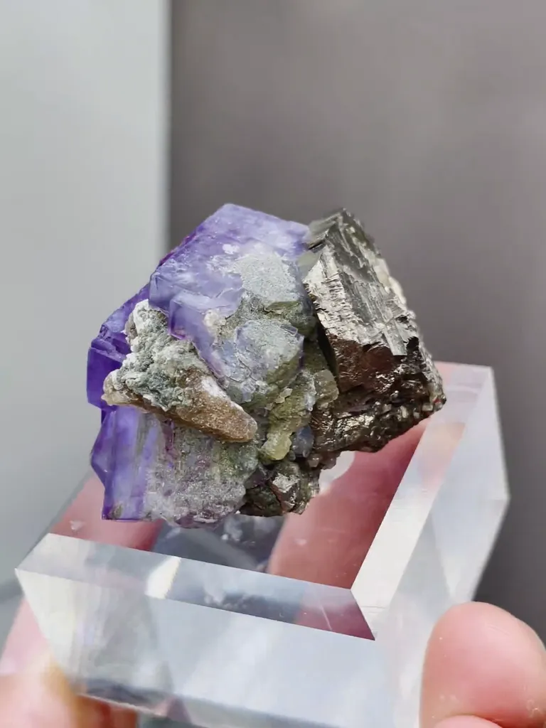 Natural Purple Fluorite coexists with Arsenopyrite comes from Yaogangxian,Hunan 40*30*20MM - image 4