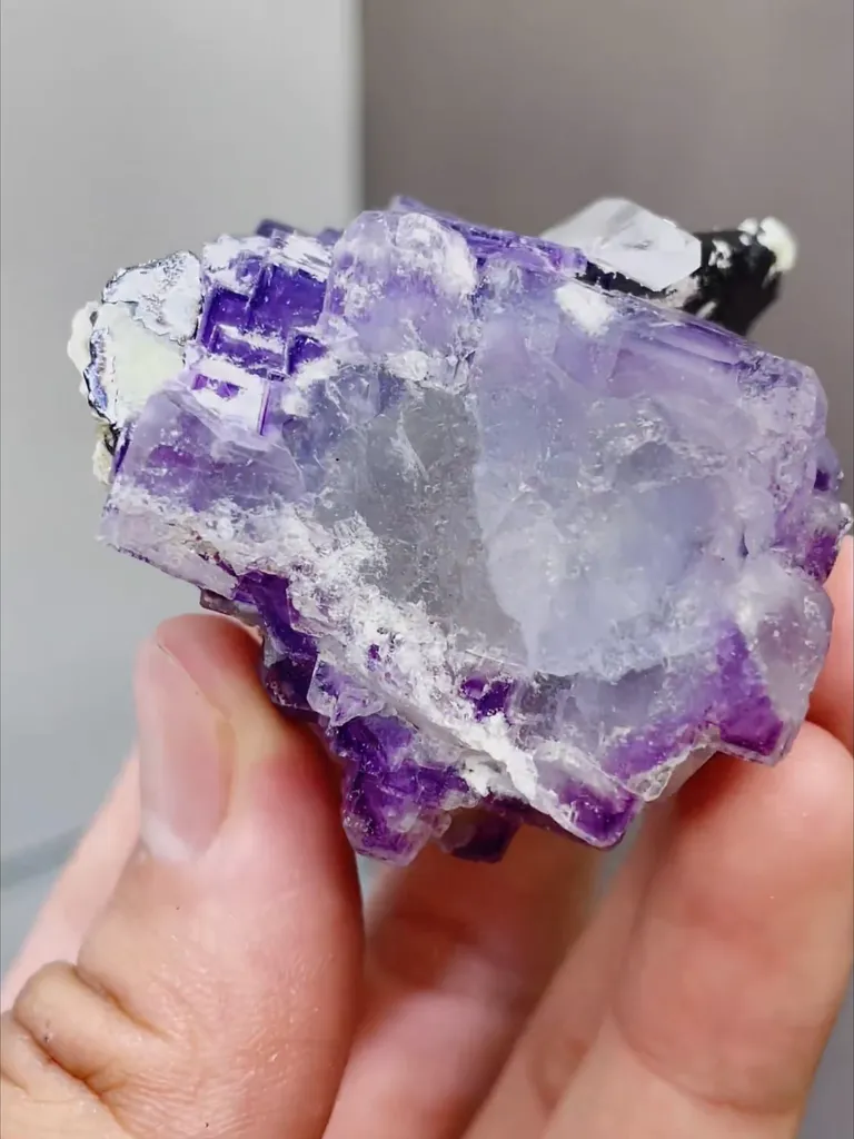 Natural Purple Fluorite coexists with Wolframite and Quartz comes from Yaogangxian,Hunan 40*40*45MM - image 7