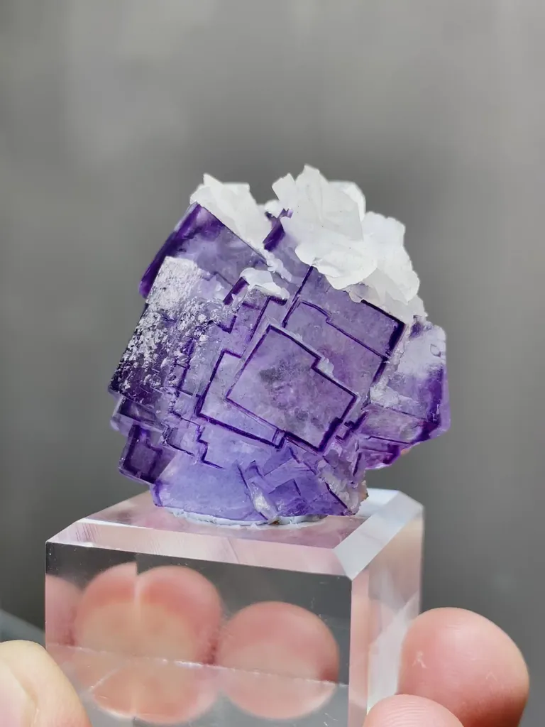 Natural Purple Fluorite comes from Yaogangxian,Hunan 35*20*30MM image