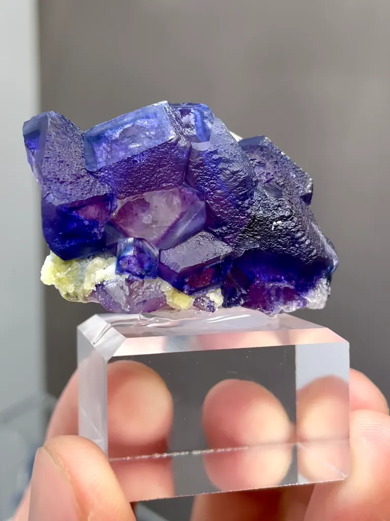 Natural Purple Fluorite comes from Yindu,Neimengu 40*20*20MM - image 3