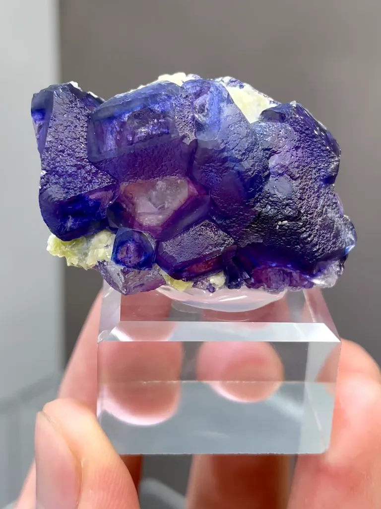 Natural Purple Fluorite comes from Yindu,Neimengu 40*20*20MM - image 4