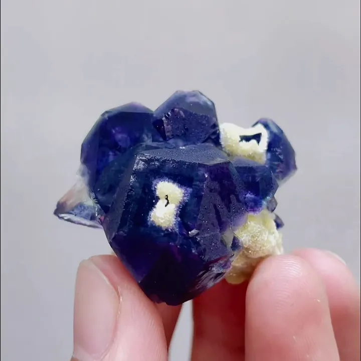 Natural Purple Fluorite & Mica, Mineral Specimen: Inner Mongolia,China (35*30*20mm) image