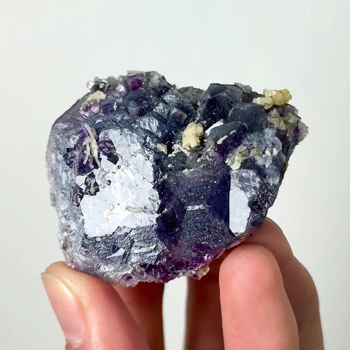 Natural Purple Fluorite, Mineral Specimen: Inner Mongolia,China (50*40*30MM) image