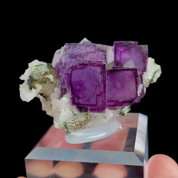 Natural Purple Fluorite, Mineral Specimen: Yaogangxian,Hunan (50*30*25MM) image