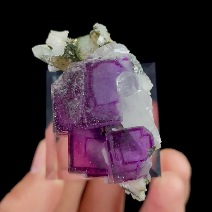 Natural Purple Fluorite, Mineral Specimen: Yaogangxian,Hunan (50*30*25MM) - image 4