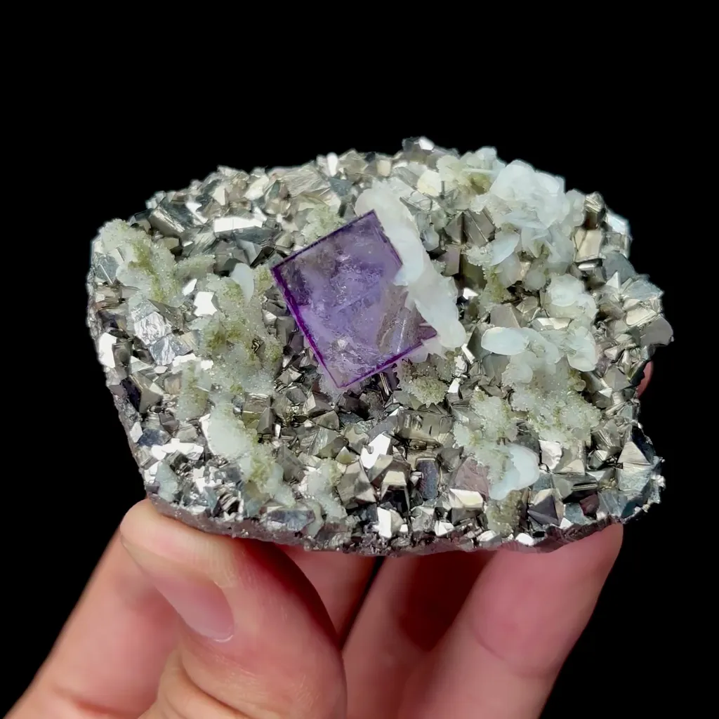 Natural Purple Fluorite Mineral Specimen,High Quality Specimen,YAO GANG XIAN,HUNAN,CHINA(66*54*32mm) image