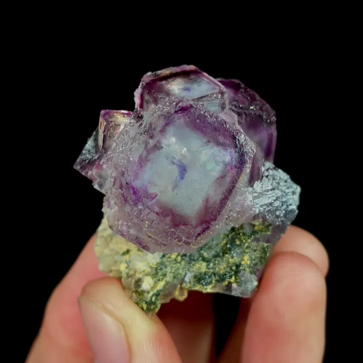 Natural Purple Fluorite, Mineral Specimen:Yaogangxian,Hunan (35*35*25MM) image