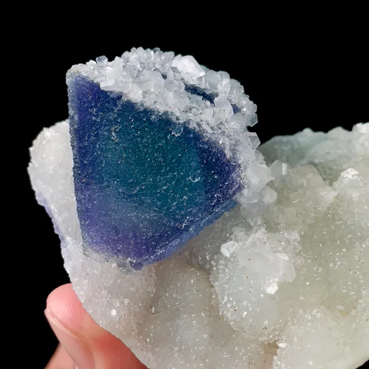 Natural Purple Octahedral Fluorite and Calcite Quartz, Mineral Specimen:Fujian,China (85*60*40MM) - image 2