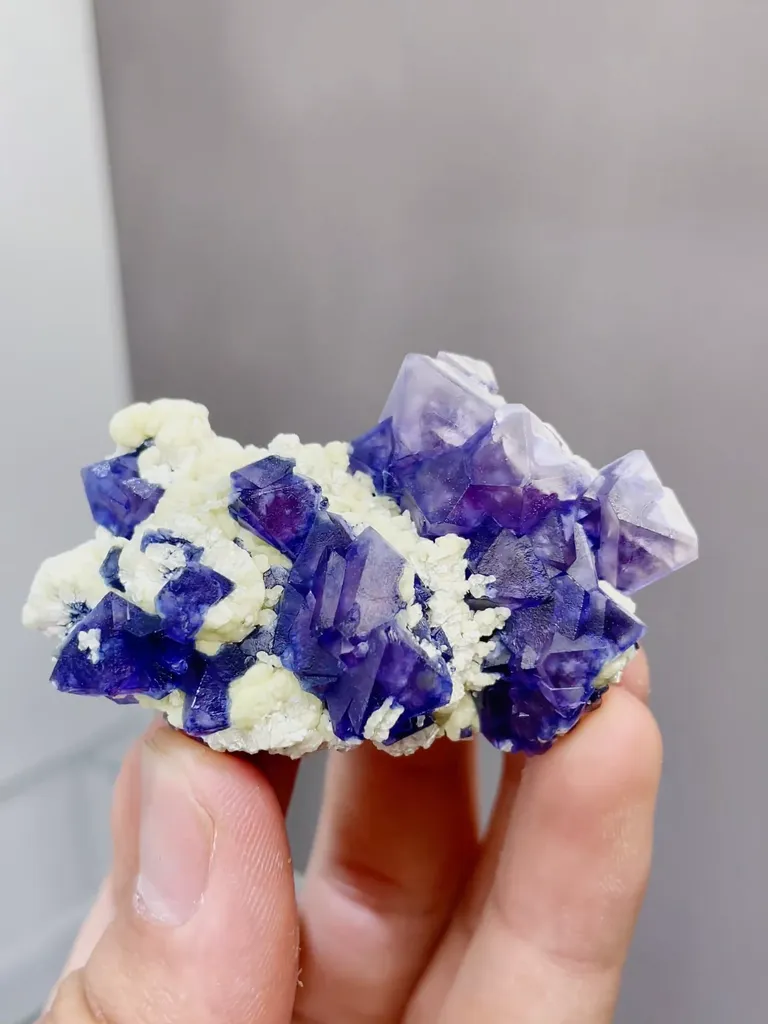 Natural Purple Octahedral Fluorite and Mica coexist comes from Yindu,Inner Mongolia 55*25*35MM - image 2