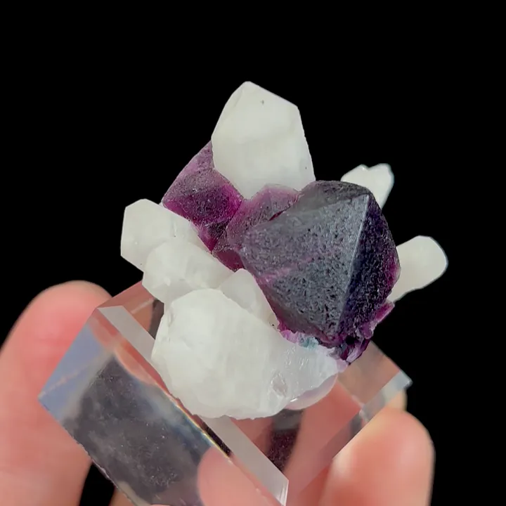 Natural Purple Octahedral Fluorite and Quartz Cluster, Mineral Specimen: Inner Mongolia,China (40*25*25MM) image