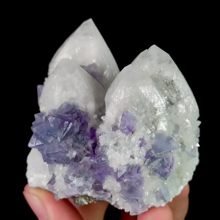 Natural Purple Octahedral Fluorite and Quartz, Mineral Specimen: Inner Mongolia,China (65*60*50MM) image