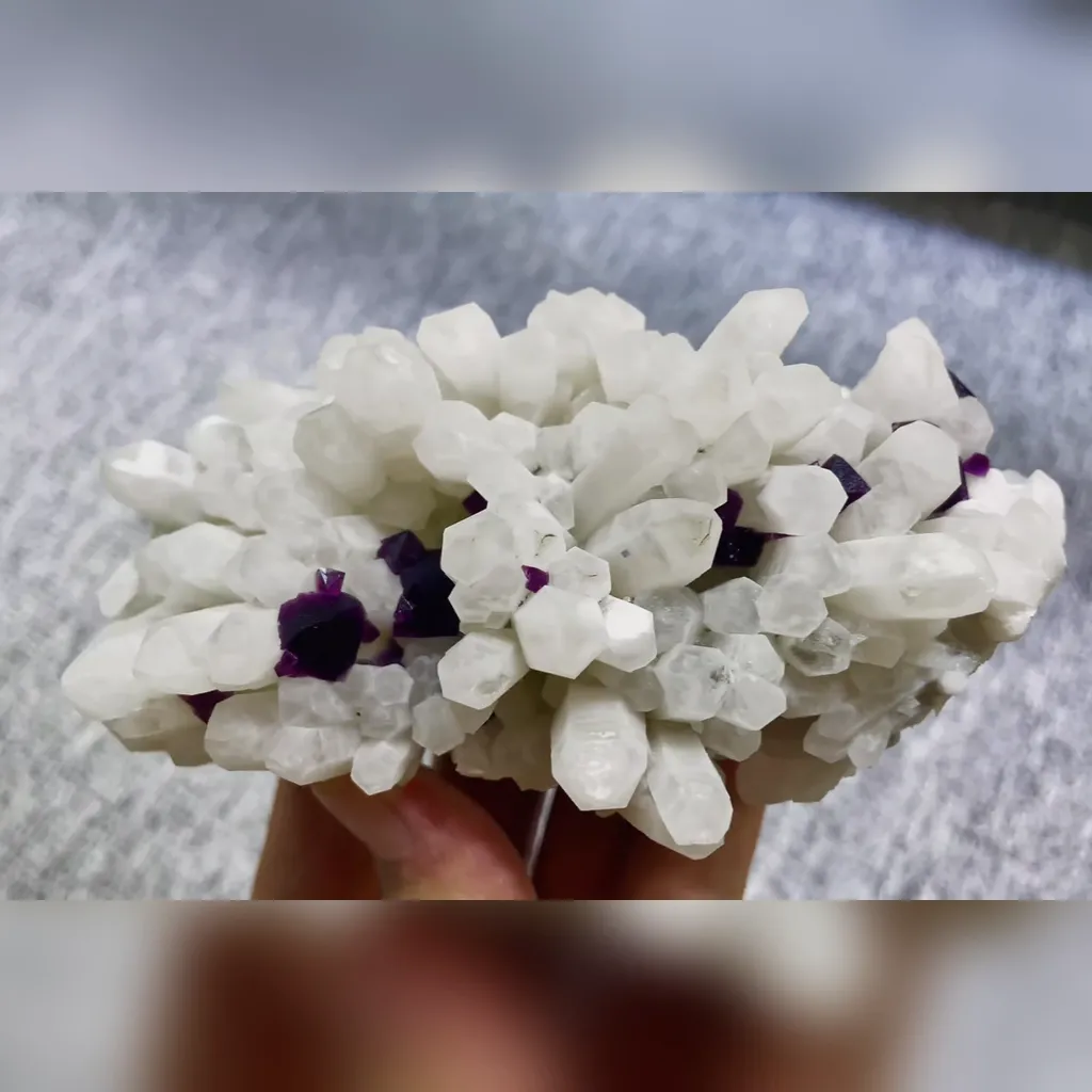 Natural Purple Octahedral Fluorite and Quartz Symbiosis comes from Inner Mongolia,China 125*65*50MM - image 4