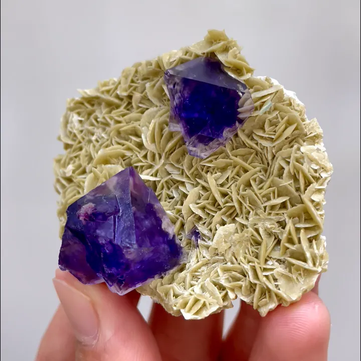 Natural Purple Octahedral Fluorite and Siderite, Mineral Specimen: Inner Mongolia,China (60*50*20MM) - image 3
