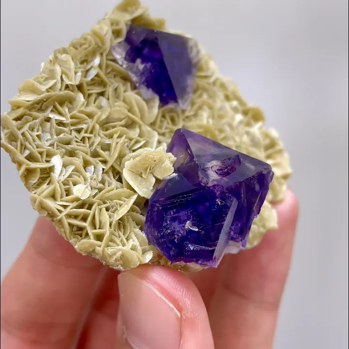 Natural Purple Octahedral Fluorite and Siderite, Mineral Specimen: Inner Mongolia,China (60*50*20MM) - image 4