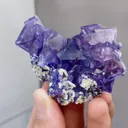 Natural Purple Octahedral Fluorite coexists with Mica comes from Yindu,Inner Mongolia 65*25*50MM - image 3