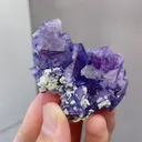 Natural Purple Octahedral Fluorite coexists with Mica comes from Yindu,Inner Mongolia 65*25*50MM - image 2