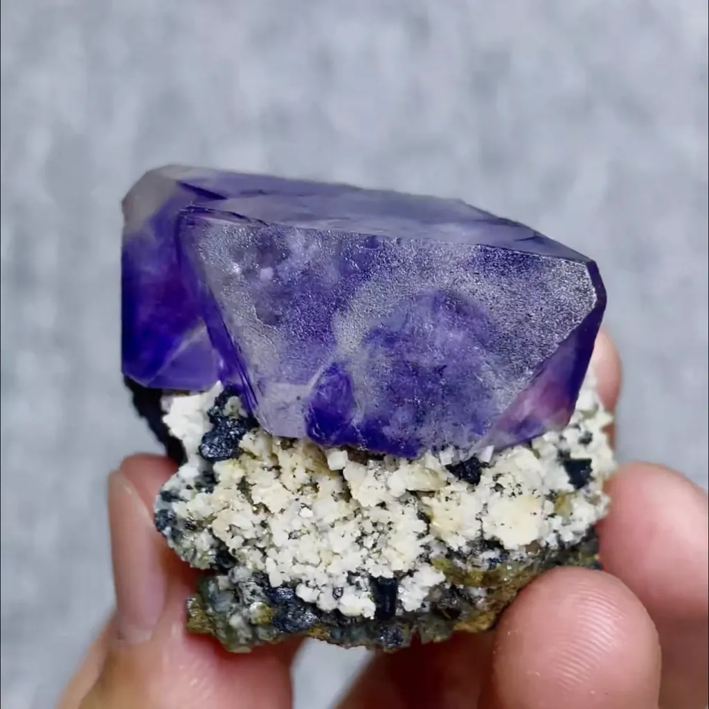 Natural Purple Octahedral Fluorite comes from Inner Mongolia 40*40*30MM - image 3