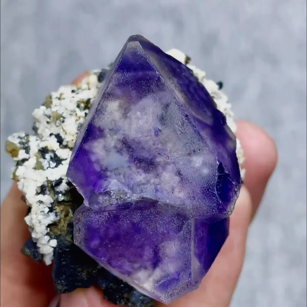 Natural Purple Octahedral Fluorite comes from Inner Mongolia 40*40*30MM - image 2