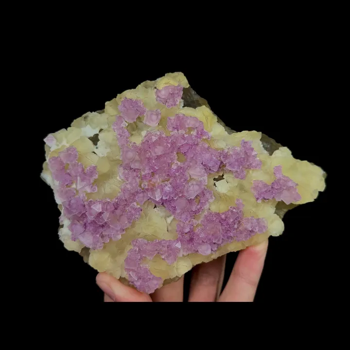 Natural Purple Octahedral Fluorite, Mineral Specimen: Zhejiang,China (150*105*30MM) image