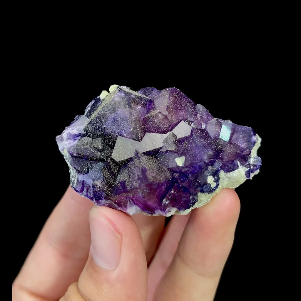 Natural Purple Octahedral Fluorite Mineral Specimen,High Quality Specimen,YAO GANG XIAN,HUNAN,CHINA(54*35*18mm) - image 4