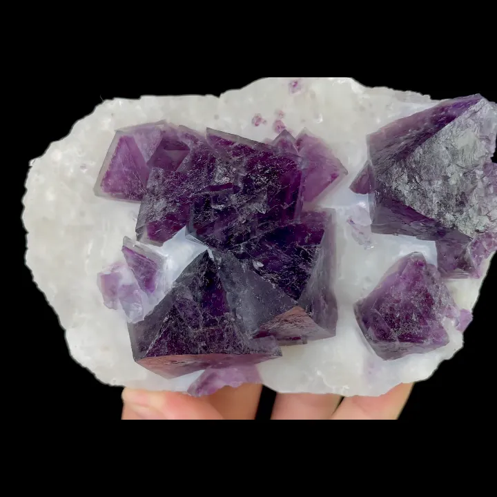 Natural Purple Octahedral Fluorite, Mineral Specimen:Zhejiang,China (115*80*40MM) image