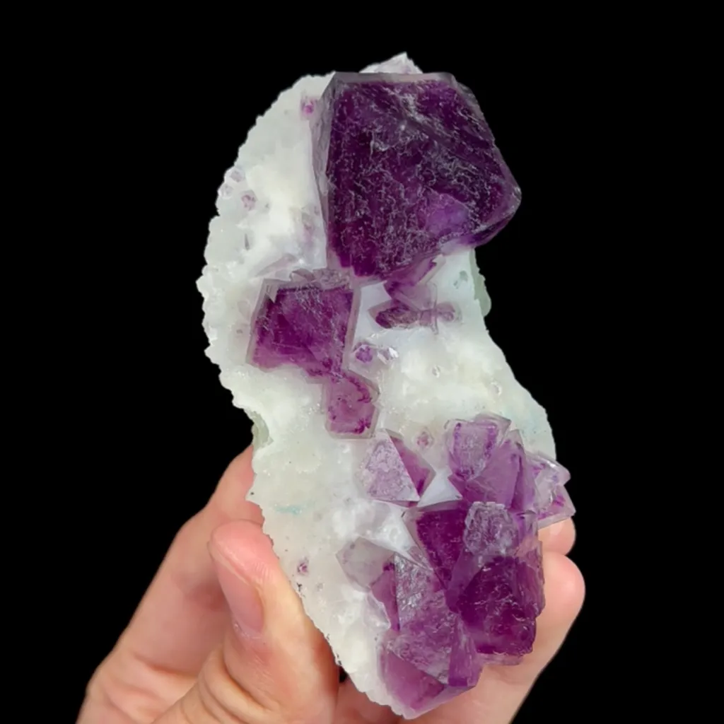 Natural Purple Octahedral Fluorite, Mineral Specimen:Zhejiang,China (45*100*25MM) image