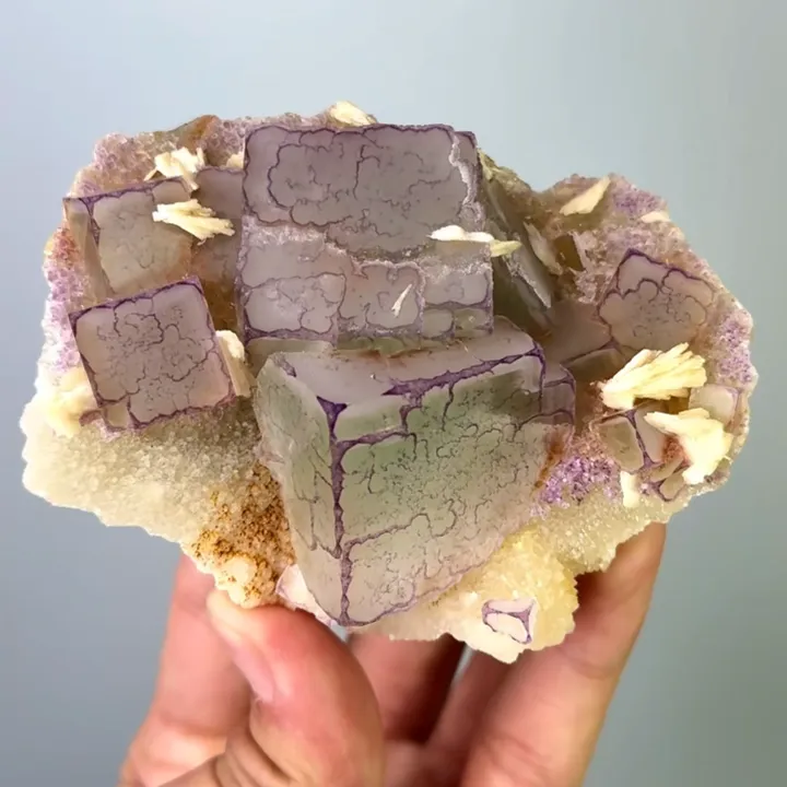 Natural Purple Pattern Fluorite, Mineral Specimen:Guizhou,China (90*70*40MM) image