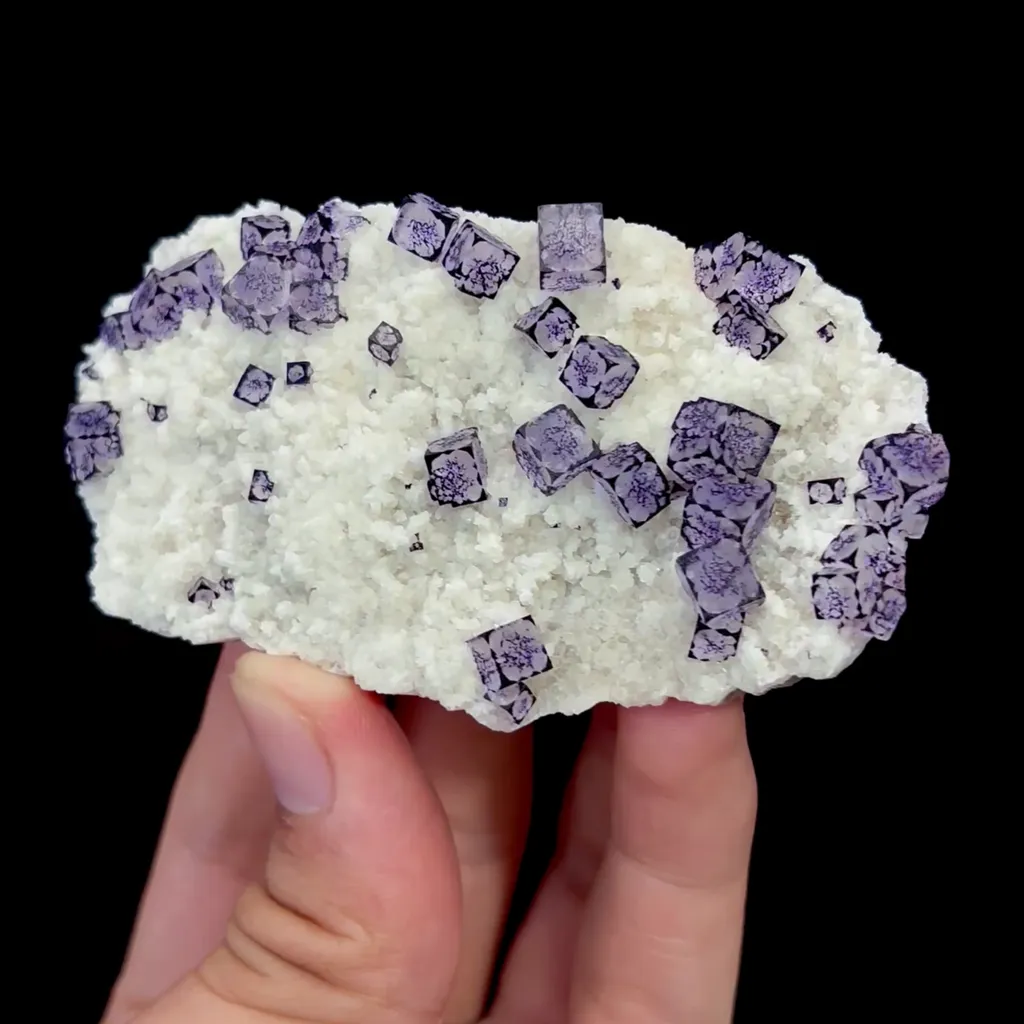Natural Purple Pattern Fluorite Mineral Specimen,High Quality Specimen,GUIZHOU,CHINA(85*47*25mm) image