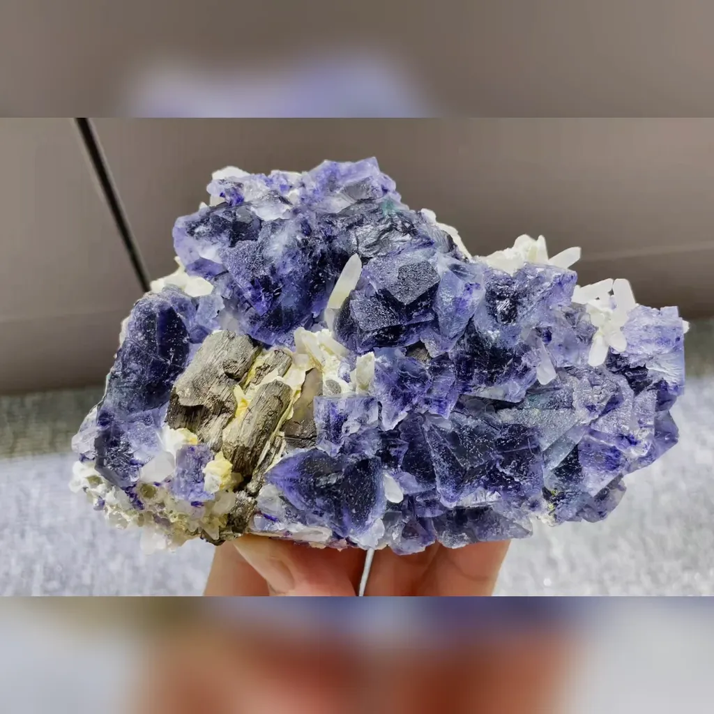 Natural Purple Phantom Fluorite and Arsenopyrite and Quartz Symbiosis Inner Mongolia,China 130*80*40MM image