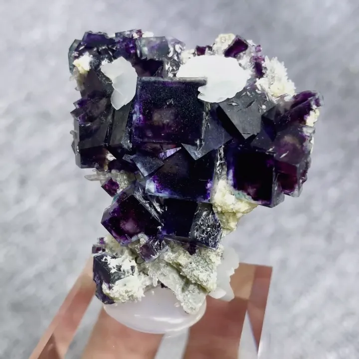 Natural Purple Phantom Fluorite and Calcite Symbiosis comes from Yindu,Inner Mongolia 45*40*20MM image