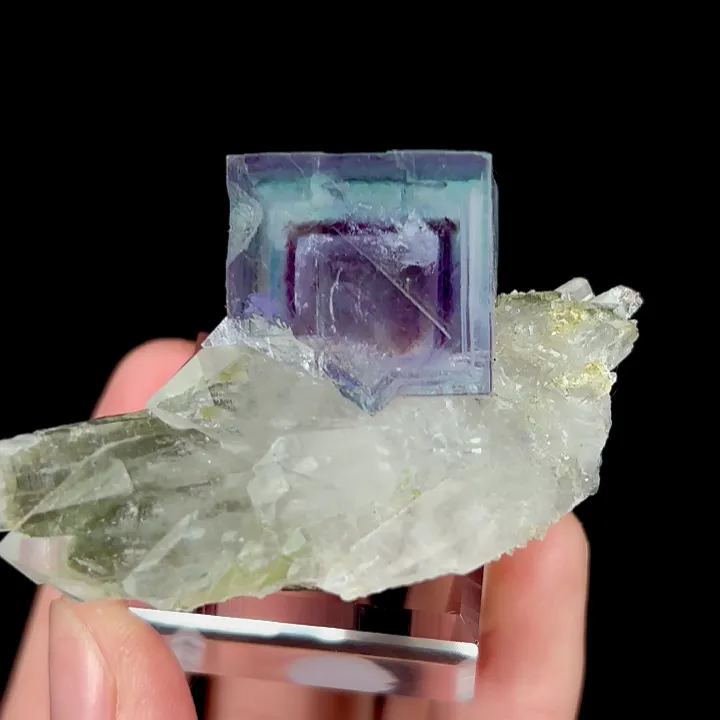 Natural Purple Phantom Fluorite and Clear Quartz, Mineral Specimen:Yaogangxian,Hunan (55*35*25MM) - image 4
