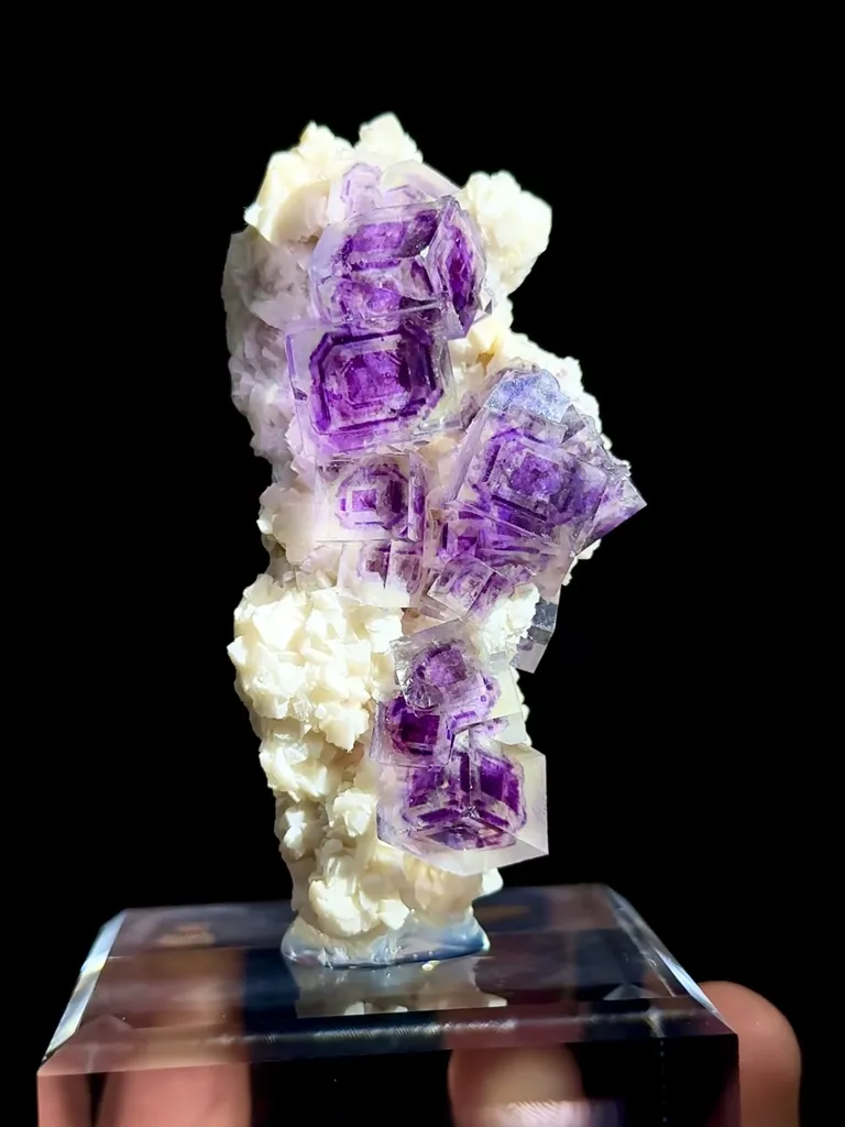 Natural Purple Phantom Fluorite and Dolomite coexist comes from Shangbao,Hunan 30*25*75MM - image 4
