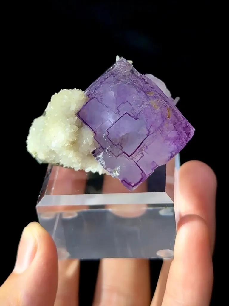 Natural Purple Phantom Fluorite and Flaky Calcite coexist comes from Yaoangxian,Hunan 50*35*30MM - image 2