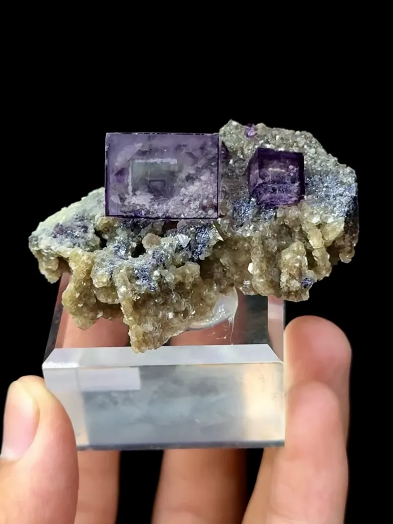 Natural Purple Phantom Fluorite and Mica Coexist comes from Yaogangxian, Hunan 60*30*25MM image