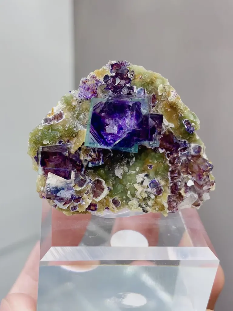 Natural Purple Phantom Fluorite and Mica coexist comes from Yindu,Inner Mongolia 45*17*30MM image