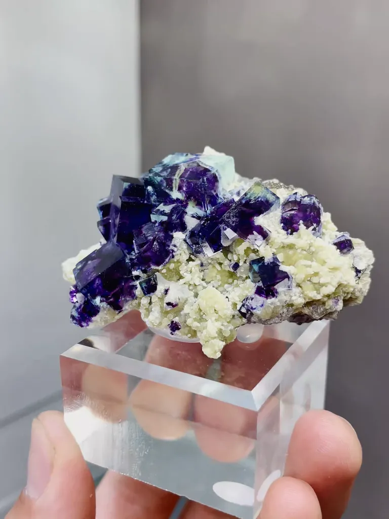 Natural Purple Phantom Fluorite and Mica coexist comes from Yindu,Inner Mongolia 65*25*30MM - image 2