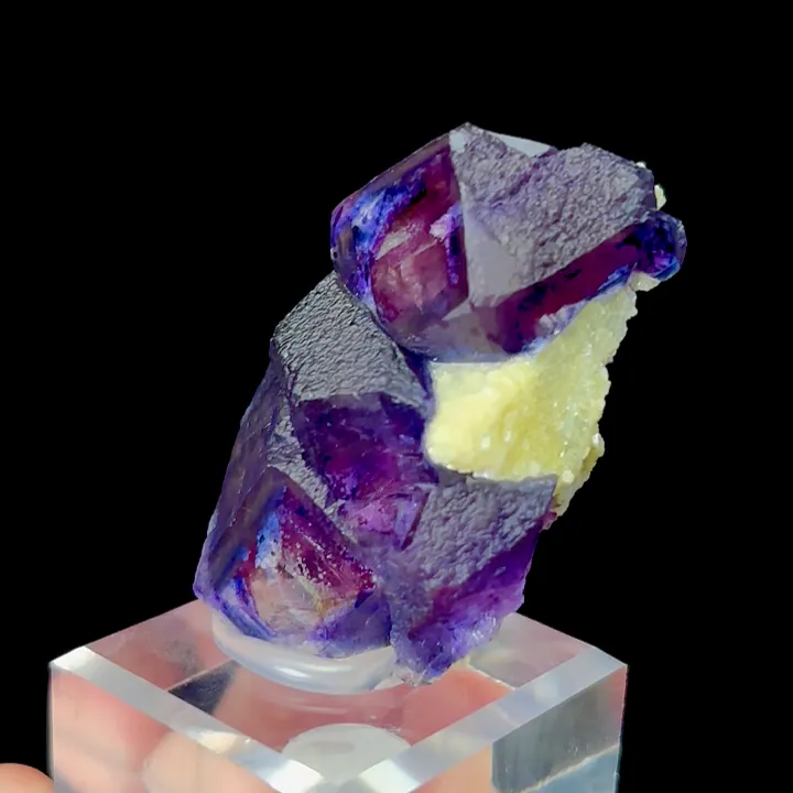 Natural Purple Phantom Fluorite and Mica, Mineral Specimen: Inner Mongolia,China (25*20*35MM) image