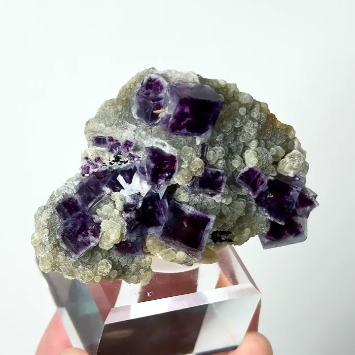 Natural Purple Phantom Fluorite and Mica, Mineral Specimen: Inner Mongolia,China (70*40*25MM) image