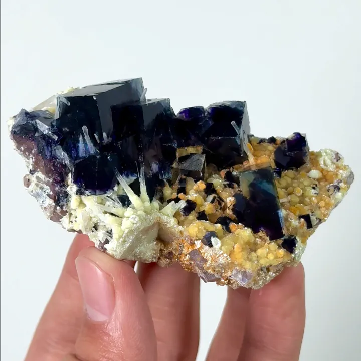 Natural Purple Phantom Fluorite and Mica, Mineral Specimen: Inner Mongolia,China (80*40*25MM) image