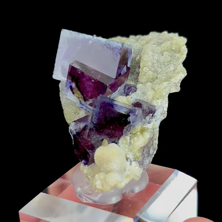 Natural Purple Phantom Fluorite and Mica, Mineral Specimen: Yindu,Inner Mongolia (25*20*30MM) image