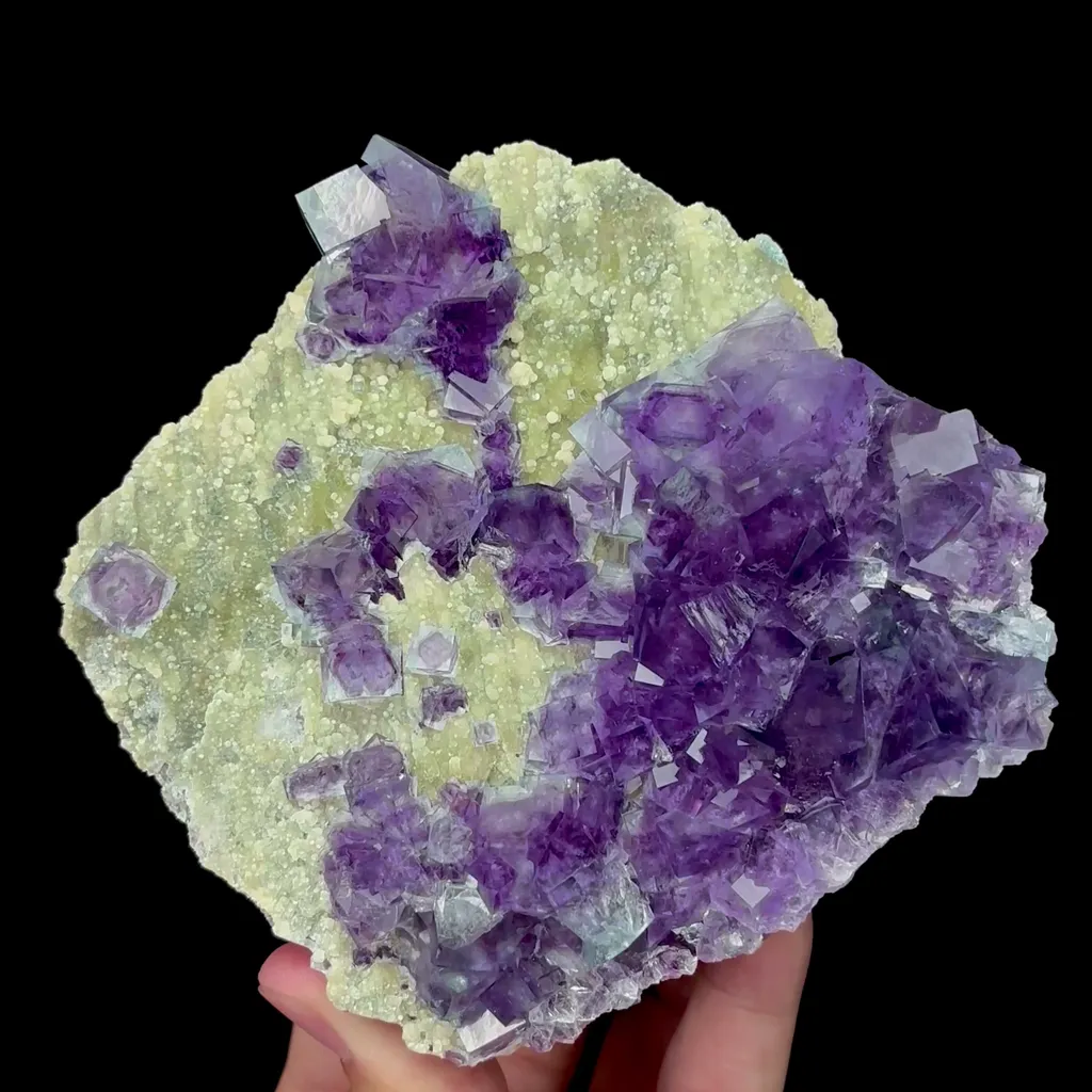 Natural Purple Phantom Fluorite and Mica Mineral Specimen,High Quality Specimen,YINDU,INNER MONGOLIA,CHINA(105*105*35mm) image