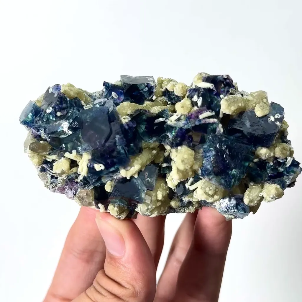 Natural Purple Phantom Fluorite and Mica Mineral Specimen,High Quality Specimen,YINDU,INNER MONGOLIA,CHINA(97*50*29mm) image