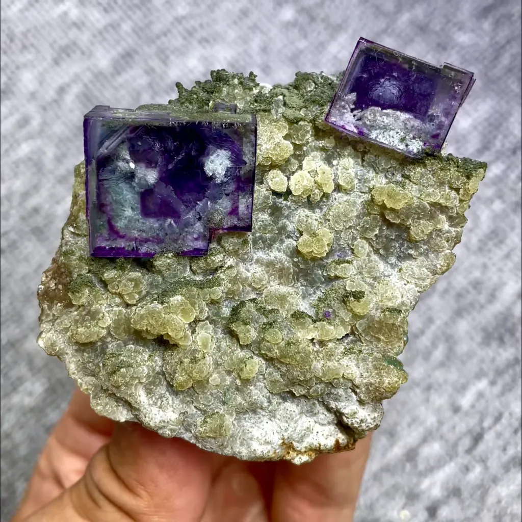 Natural Purple Phantom Fluorite and Mica Symbiosis comes from Yaogangxian,Hunan 60*60*30MM - image 4
