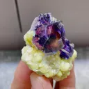 Natural Purple Phantom Fluorite and Mica Symbiosis comes from Yindu, Inner Mongolia 50*30*40MM - image 3