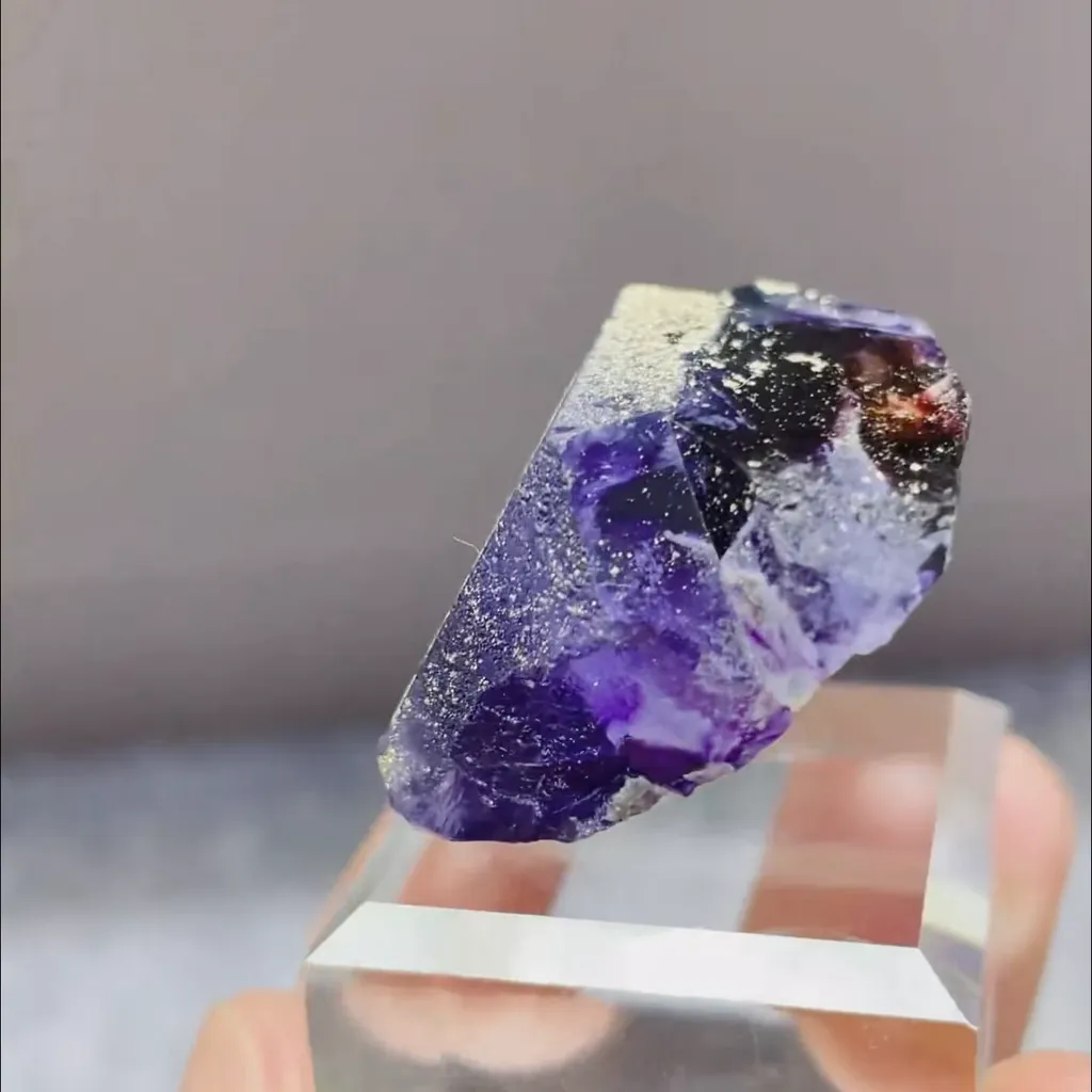 Natural Purple Phantom Fluorite and Pyrite Symbiosis comes from Yindu,Inner Mongolia 30*30*15MM - image 3